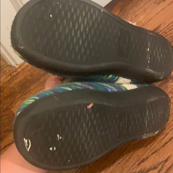 Slippers - Picture 4 of 4